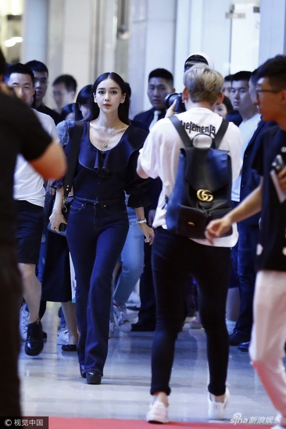 Angela Baby khiến fans lo lắng vì càng ngày càng gầy 'trơ xương' đến mức báo động - Ảnh 6 Angela Baby khiến fans lo lắng vì càng ngày càng gầy 'trơ xương' đến mức báo động - Ảnh 6