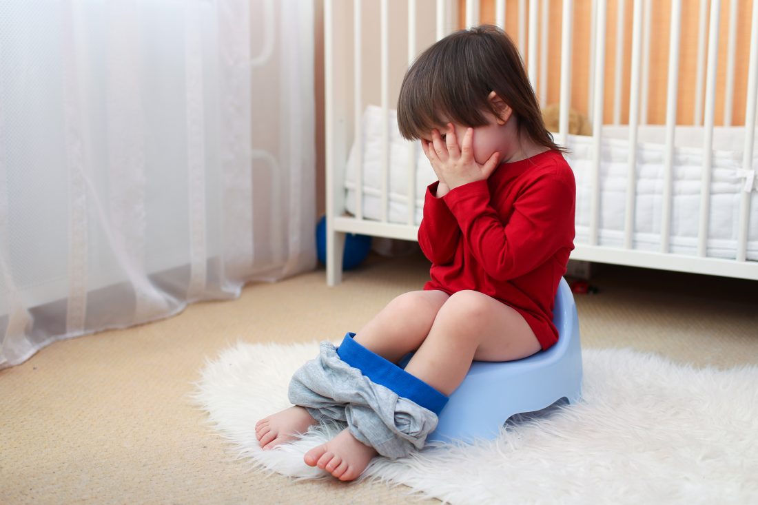 Trẻ bị sốt tiêu chảy – Mối nguy hiểm các mẹ chớ coi thường