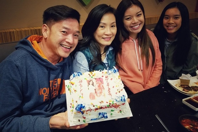 Diễn viên Hồng Đào: 'Những ngày đầu ở hải ngoại, tôi tưởng mình phải bỏ cuộc' - Ảnh 4 Diễn viên Hồng Đào: 'Những ngày đầu ở hải ngoại, tôi tưởng mình phải bỏ cuộc' - Ảnh 4