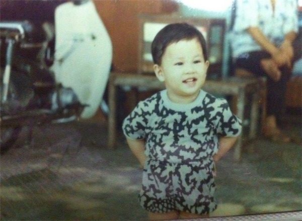 Loạt ảnh thuở bé cực dễ thương của Hoa hậu Thu Thảo và chồng sắp cưới - Ảnh 6 Loạt ảnh thuở bé cực dễ thương của Hoa hậu Thu Thảo và chồng sắp cưới - Ảnh 6