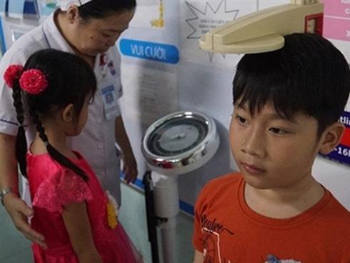 4 sai lầm của mẹ Việt khiến con ngày càng còi cọc, lùn 'một mẩu'