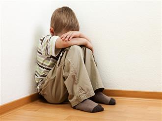 Những dấu hiệu han đầu khi bé mắc bệnh tự kỷ có thể cha mẹ chưa biết để tránh cho con