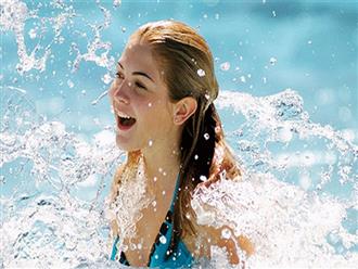 Bí quyết bảo vệ làn da khỏi chất tẩy trắng và clo trong bể bơi cho bạn một ngày trải nghiệm mát mẻ