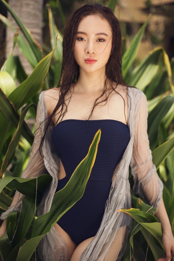 Angela Phương Trinh với phong cách sexy, gợi cảm