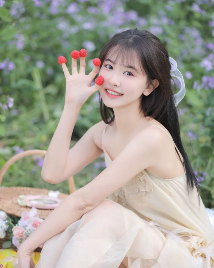 Cuối ngày hôm nay (19/4/2025), Thần Tài mở kho vàng, 3 con giáp sự nghiệp 'bứt tốc như Rồng', tiền bạc đổ đầy túi, giàu có lên trông thấy - Ảnh 1