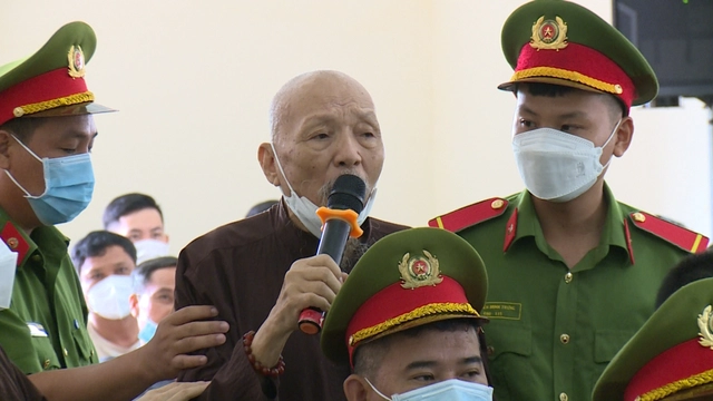 Nóng: Ngày mai (21/5) đưa Lê Tùng Vân “Tịnh thất Bồng Lai” ra xét xử tội loạn luân - Ảnh 2 Nóng: Ngày mai (21/5) đưa Lê Tùng Vân “Tịnh thất Bồng Lai” ra xét xử tội loạn luân - Ảnh 2