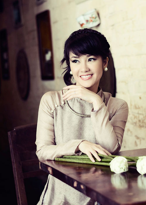 Hồng Nhung: Giọng hát nội lực và làn hơi bất tận của một ca sĩ trân trọng tiếng Việt - Ảnh 1 Hồng Nhung: Giọng hát nội lực và làn hơi bất tận của một ca sĩ trân trọng tiếng Việt - Ảnh 1