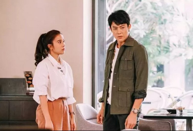 Để quên đồ nên về nhà bất ngờ, vừa mở cửa phòng ngủ lờ mờ ánh đèn, tôi sốc ngất khi thấy cảnh tượng kinh hoàng của vợ - Ảnh 1 Để quên đồ nên về nhà bất ngờ, vừa mở cửa phòng ngủ lờ mờ ánh đèn, tôi sốc ngất khi thấy cảnh tượng kinh hoàng của vợ - Ảnh 1