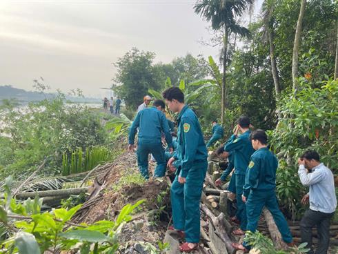 100m đê sông Sài Gòn bị sạt lở, TP.HCM nhanh chóng khắc phục, khẩn cấp di dời dân 100m đê sông Sài Gòn bị sạt lở, TP.HCM nhanh chóng khắc phục, khẩn cấp di dời dân