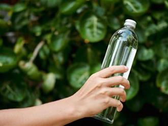 Bình đựng nước loại nào tốt? Chuyên gia nêu quan điểm