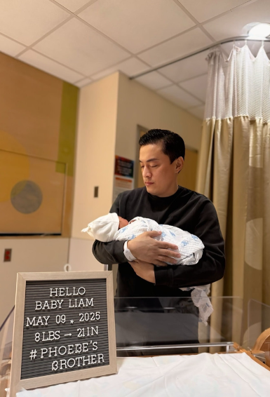 Lam Trường đón con thứ 2 với vợ kém 17 tuổi, vỡ òa khi cắt dây rốn cho nhóc tỳ - Ảnh 3 Lam Trường đón con thứ 2 với vợ kém 17 tuổi, vỡ òa khi cắt dây rốn cho nhóc tỳ - Ảnh 3