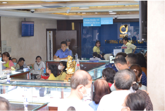 Giá vàng chiều nay, 16/4/2025: Tiếp tục tăng vọt, giá vàng miếng SJC tiến sát ngưỡng 114 triệu đồng/lượng - Ảnh 1